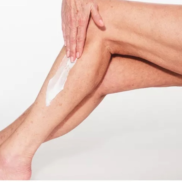 Charlotte the Tilbury Magic body cream - Picture 16 of 16